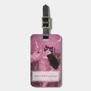 Glamouröse Einhornkatze unter der funkelnden Stadt Gepäckanhänger
