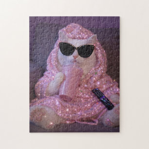Glamouröse faule Katze in Sonnenbrille mit funkeln Puzzle