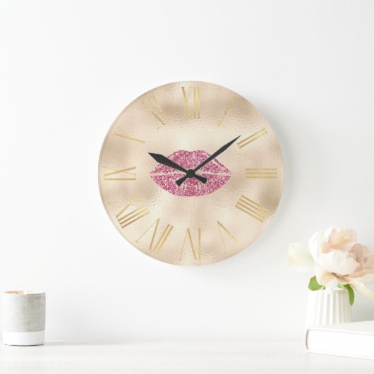 Glamouröse Rosa Glitzer Lippen auf Champagner Gold Große Wanduhr (Zuhause)