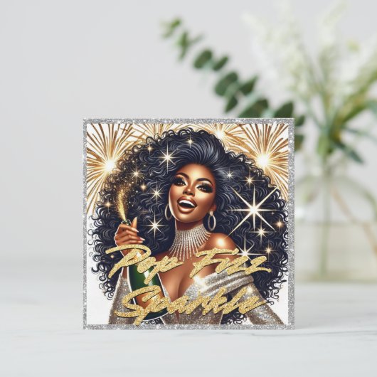 Glamouröse schwarze Frau Popping Champagner Neujah Karte (Stehend Vorderseite)