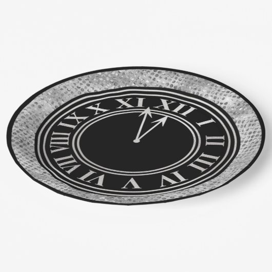 Glamouröse Silver Diamonds New Year's Clock Pappteller (Schrägansicht)