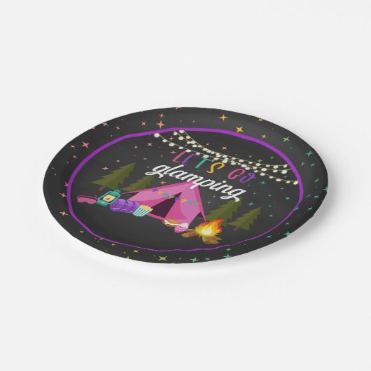 Glamping Birthday Party Plate Pappteller (Schrägansicht)