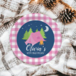 Glamping Girl Camping Geburtstagsparty Teller<br><div class="desc">Glamping Girl Camping Geburtstagsparty Teller mit rosa Zelt,  Bäume und rosa karierten Hintergrund.</div>