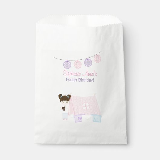 Glamping Sleepover Party Geschenktütchen (Vorderseite)