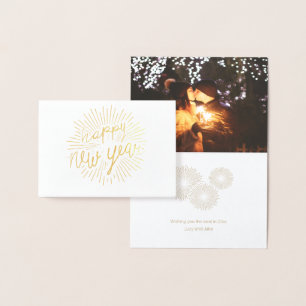 Glänzende goldene Strahlen des guten Rutsch ins Folienkarte