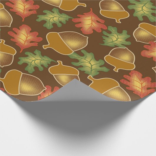 Glänzende Herbstatmosphäre mit Eicheln und Eiche Geschenkpapier (Ecke)