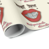 Glänzende Klammern, rote Lippen, Mole und starke Geschenkpapier (Rolleneckpunkt)