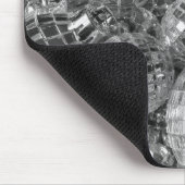 Glänzender Disco-Ball verziert Schwarzweiss-Foto Mousepad (Ecke)