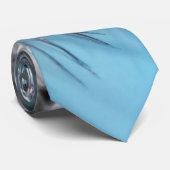glänzender Kronleuchter Sky Blue Background Krawatte (Gerollt)