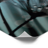 glänzender Kronleuchter Sky Blue Background Poster (Ecke)