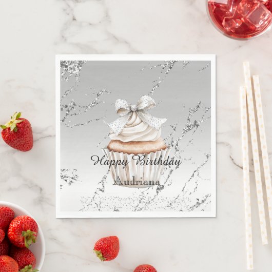 Glänzender Silberweißer Cupcake-Bogen Geburtstag Serviette (Beispiel)