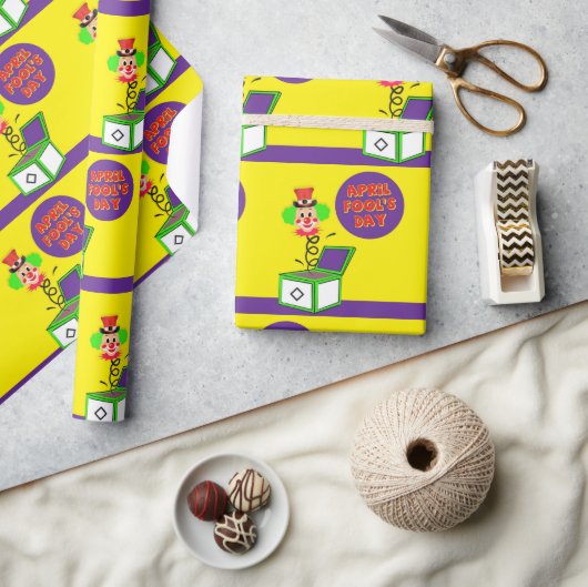 Glänzendes Geschenkpapier April-Scherz-Tag Clown  (Kunsthandwerk)