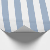 Glänzendes Geschenkpapier Blau & Weiß gestreift (Ecke)