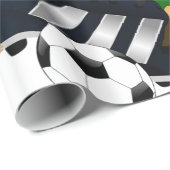 Glänzendes Geschenkpapier Fußball (Rolleneckpunkt)