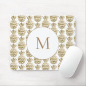 Glänzendes Gold-Ananas-Muster Weißes Monogramm Mousepad (Mit Mouse)