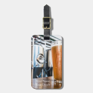 Glas Bier am Microbrewery Gepäckanhänger