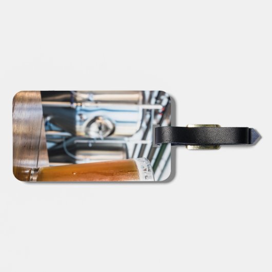 Glas Bier am Microbrewery Gepäckanhänger (Rückseite horizontal)