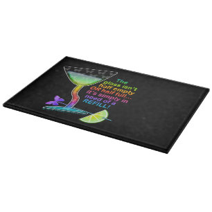 Glas halb voll Glas Schneidbretter Schneidebrett