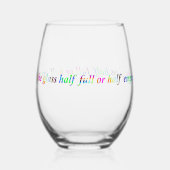 Glas halb voll oder leer in Regenbogenfarben (Rückseite)