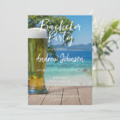 Glas helles Bier am Strand Einladung (Stehend Vorderseite)