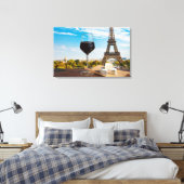 Glas Wein mit Brikenkäse auf dem Eiffelturm Leinwanddruck (Insitu (Schlafzimmer))