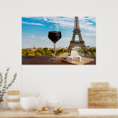 Glas Wein mit Brikenkäse auf dem Eiffelturm Poster (Küche)