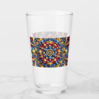 Glasbecher mit rumänischen Farben