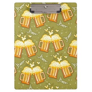 Gläser des Bier-Musters Klemmbrett