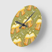 Gläser des Bier-Musters Runde Wanduhr (Winkel)