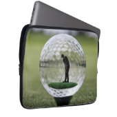Glasgolfball mit Golf Player innen, Laptopschutzhülle (Vorne Rechts)