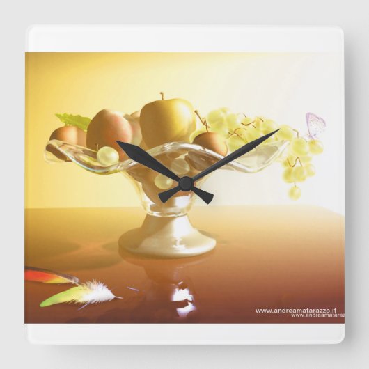 Glaskorb mit Früchten und Batterie Quadratische Wanduhr (Vorderseite)
