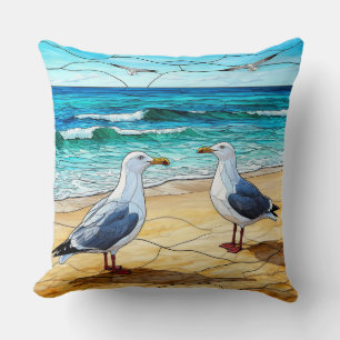 Glasmalerei von Möwen an einem Strand Kissen