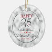 Glass aus glattem, leicht grauem Glas - Silberner  Keramikornament (Links)