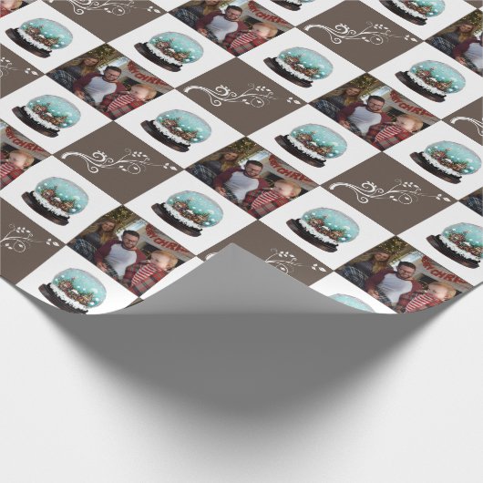 Glass Snowball Village Brown Weihnachtsfest Foto Geschenkpapier (Ecke)