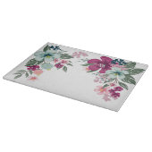 Glasschneiden tropischer Blume auf Weiß Schneidebrett (Ecke)