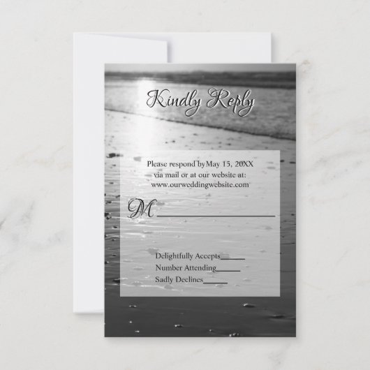 Glassy Sand Grayscale Wedding RSVP Karte (Vorderseite)