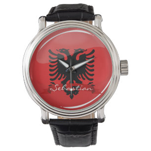Glatte runde albanische Flagge Armbanduhr