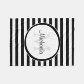 Glatte Schwarz-weiße Markise Stripes mit Monogramm Fleecedecke (Vorderseite (Horizontal))