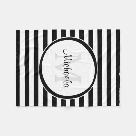Glatte Schwarz-weiße Markise Stripes mit Monogramm Fleecedecke (Vorderseite (Horizontal))