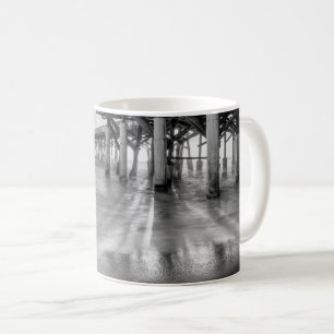 Glatte Wellen an der Kakaohalle Graustufen Kaffeetasse