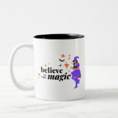 Glaube an das ZauberhexenHalloween Zweifarbige Tasse (Links)