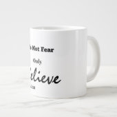 Glaube an die Schrift Jumbo Tasse (Vorderseite Rechts)