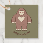 Glaube an Liebe Bigfoot Geschenkanhänger (Vorderseite)