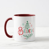 Glaube an magische Weihnachten Moderne Typografie  Tasse (Links)