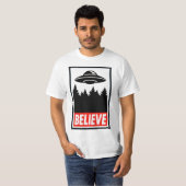 Glaube an UFOs T-Shirt (Vorne ganz)