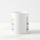 Glaube beginnt mit Loslassen Inspirierender Vers Kaffeetasse (Mittel)