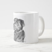 Glaube der schwarze Labrador Jumbo-Tasse (Vorderseite Rechts)