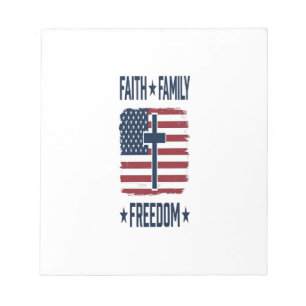 Glaube Familie Freiheit Patriotisches Kreuz USA-Fl Notizblock