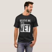 Glaube mir Iu2019m A Vet Vater Mama Weihnachten T-Shirt (Vorne ganz)