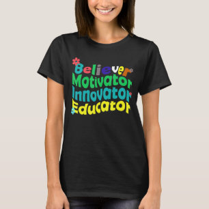 Glaube Motivator Innovator Erzieher Retro Teache T-Shirt
